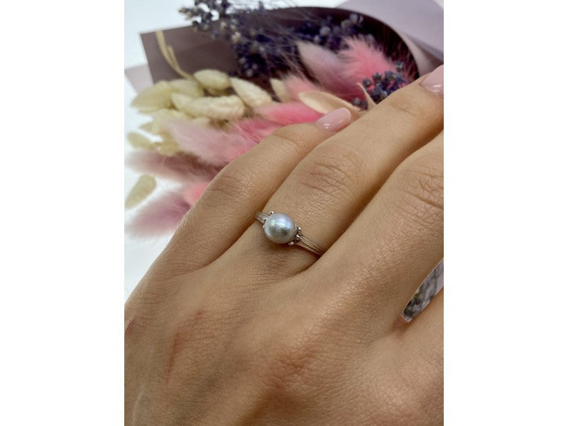 925 Sterling Silver Pearl Classic Ring Size 6.5