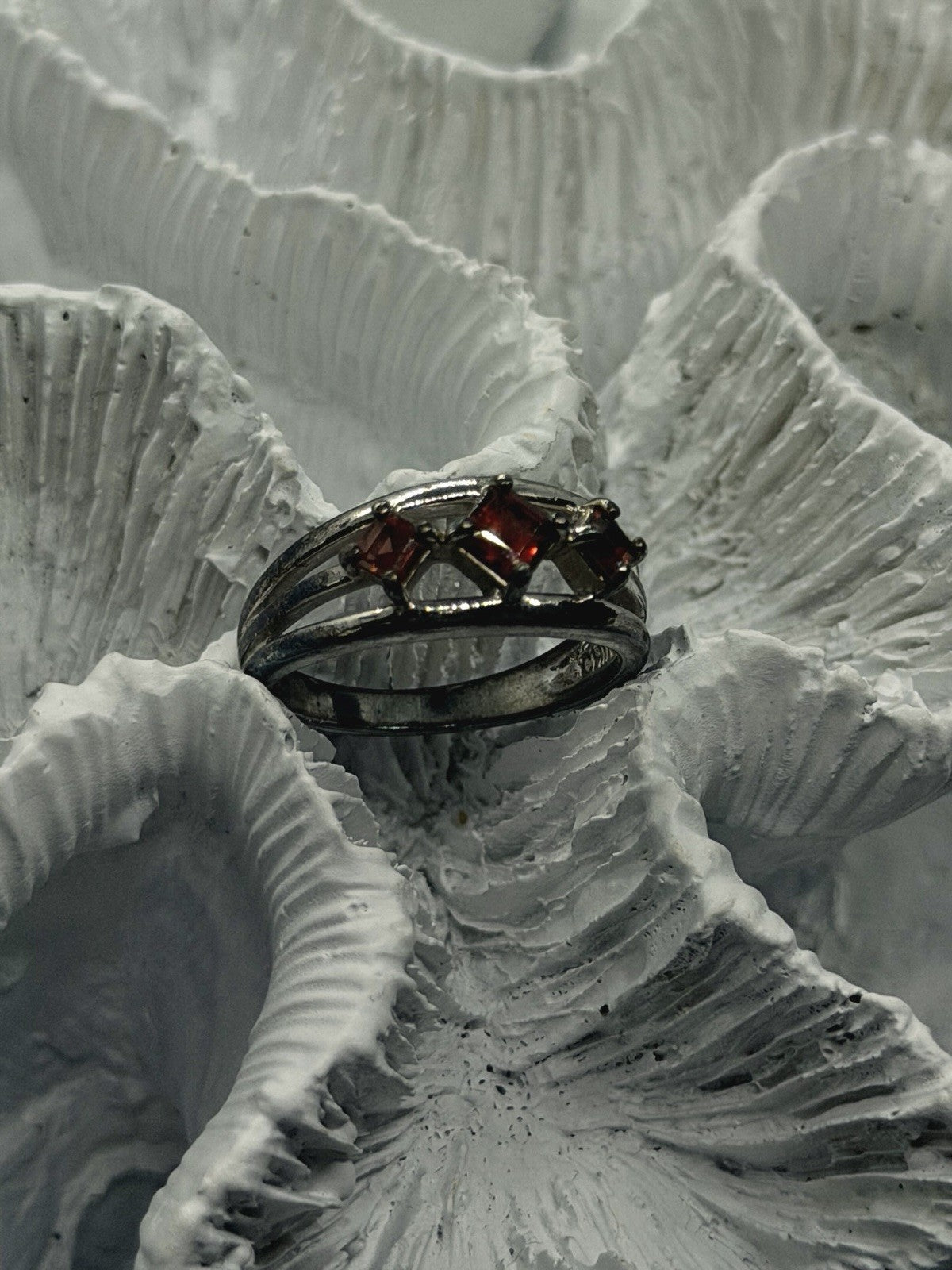 925 Sterling Silver Red Garnet Ring Size 7