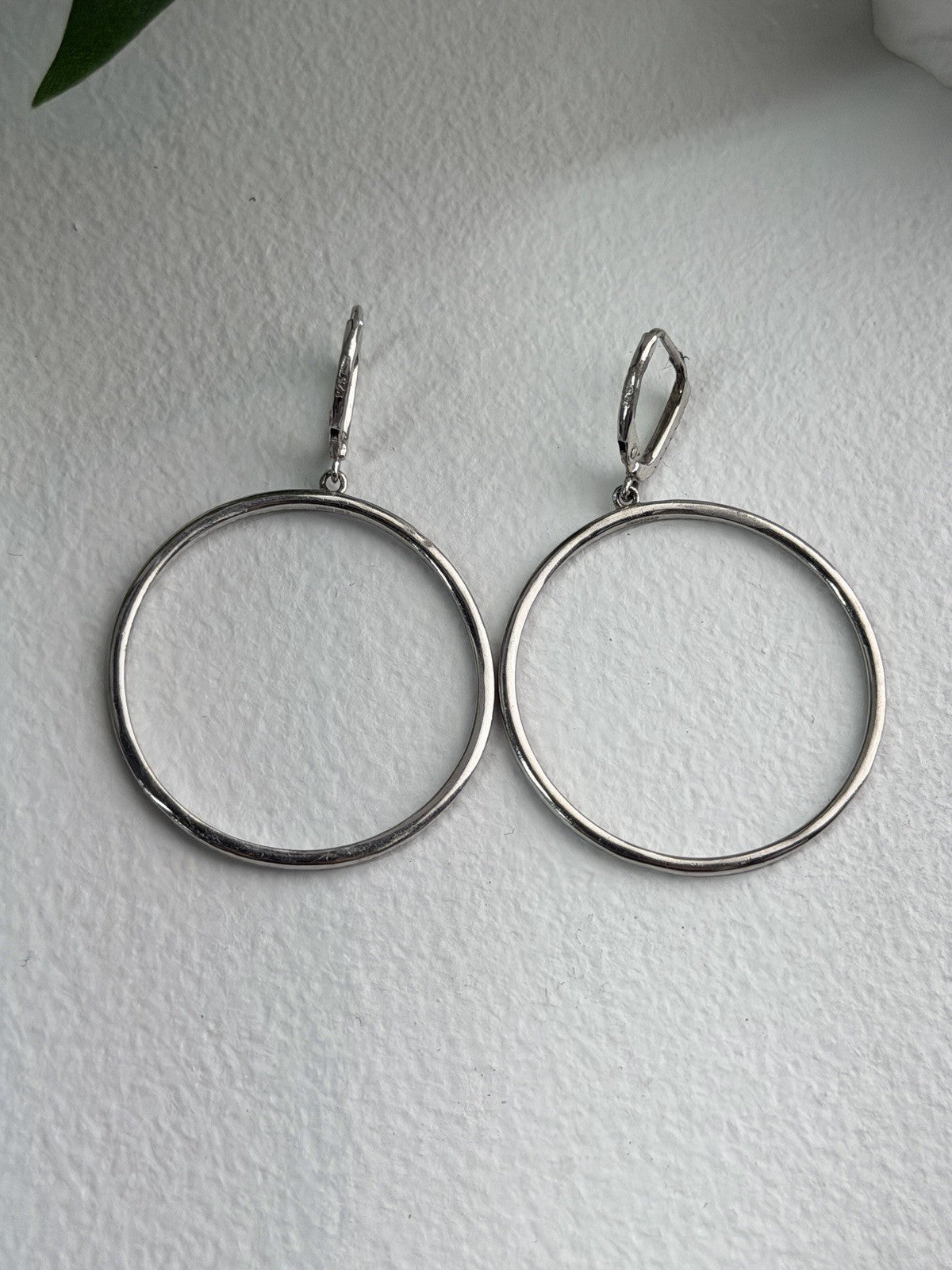 Elegant 925 Sterling Silver Cz Hoop Earrings