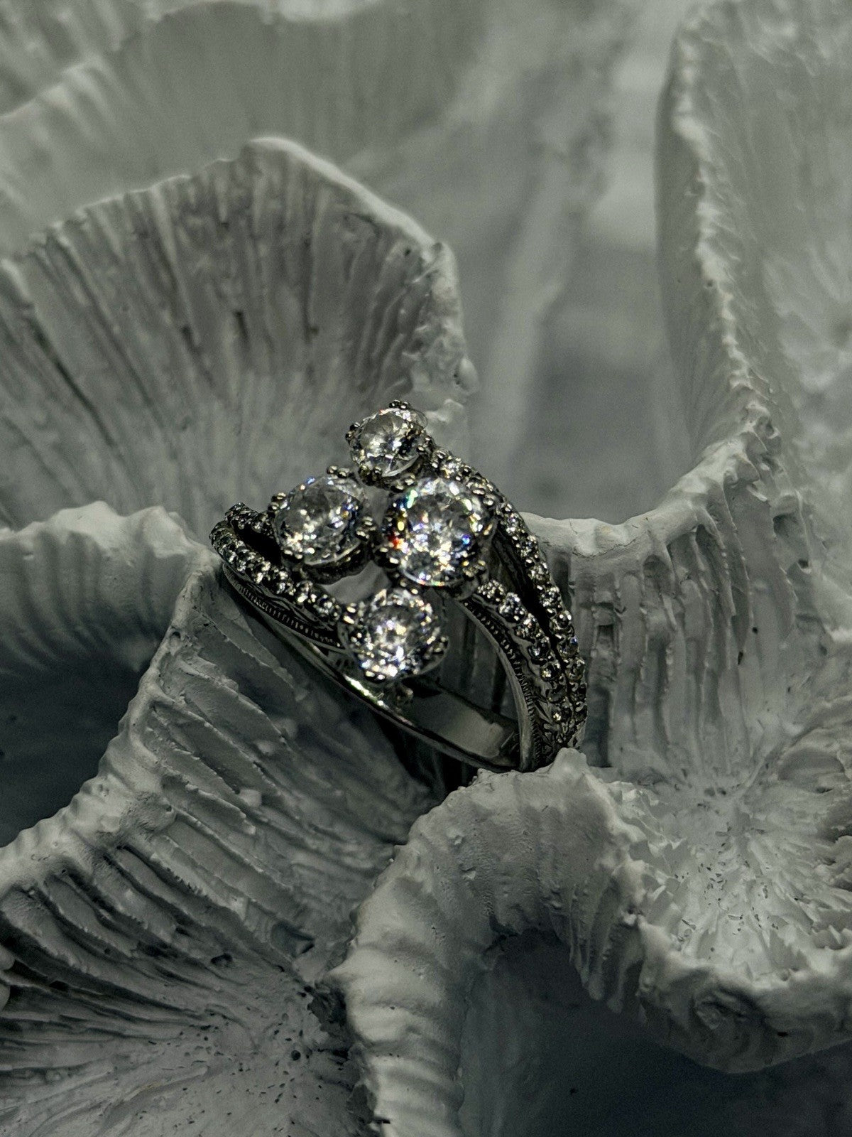 Elegant Shiny 925 Sterling Silver Cz Ring Size 7