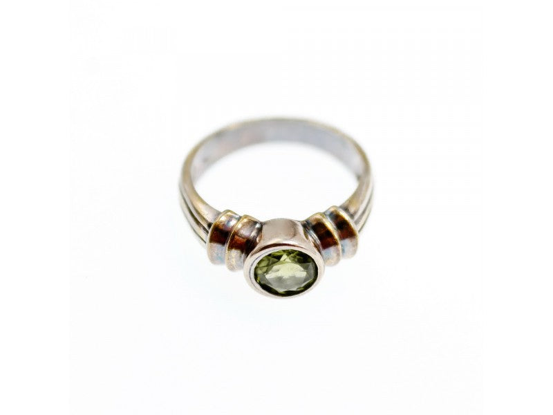 Vintage 925 Sterling Silver Peridot Ring Size 5