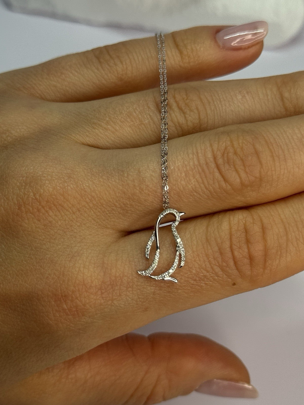 14K WHITE GOLD DIAMOND PENGUIN NECKLACE LENGTH 17 INCH