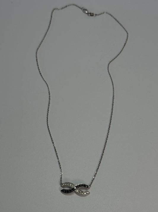14K WHITE GOLD BLACK & WHITE DIAMONDS 0.31 CARAT NECKLACE LENGTH 16.5 INCH