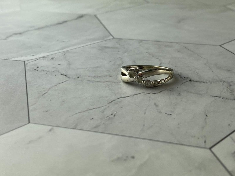 925 Sterling Silver White Topaz Ring Size 7