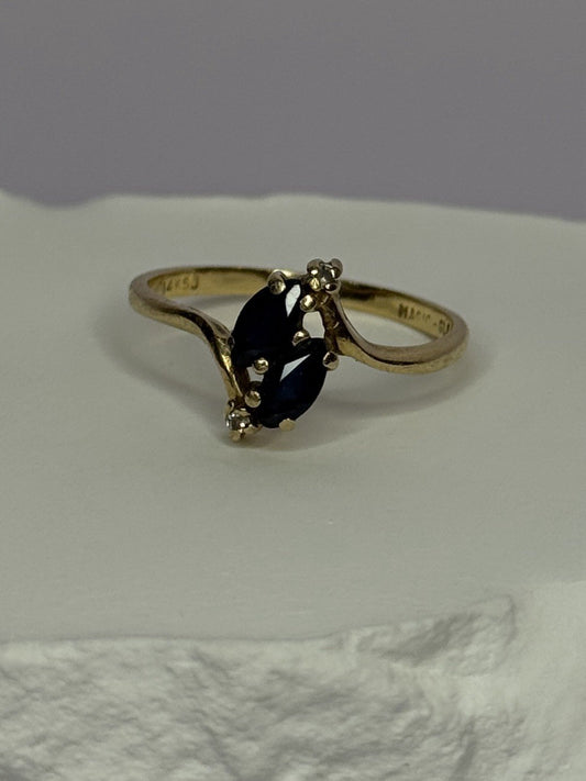 14K Yellow Gold Sapphire & Diamond Ring Size 7.5