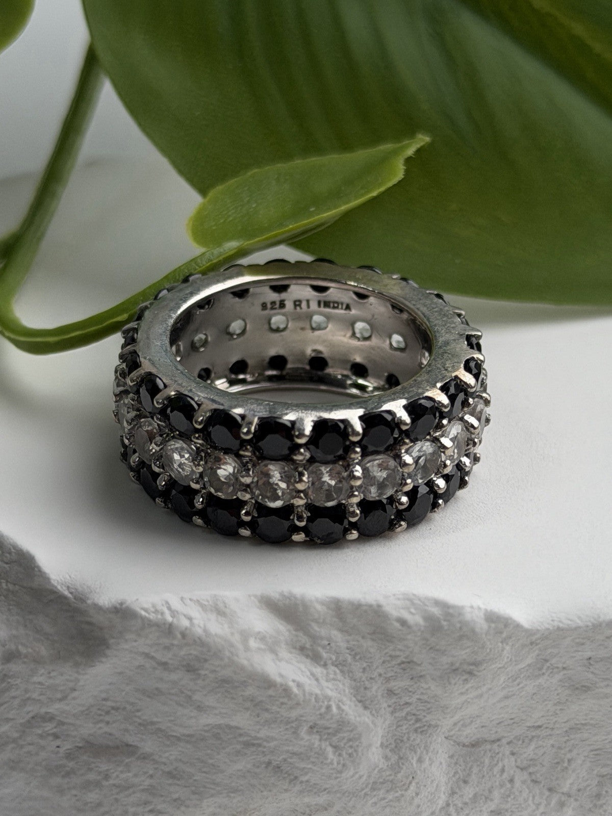 Vintage 925 Sterling Silver Black Spinel & White Topaz Eternity Band Ring Size 7