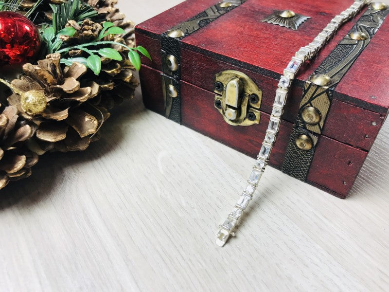 925 Sterlng Silver White/Colorless Spinel Bracelet Thailand Size 7.5 IN