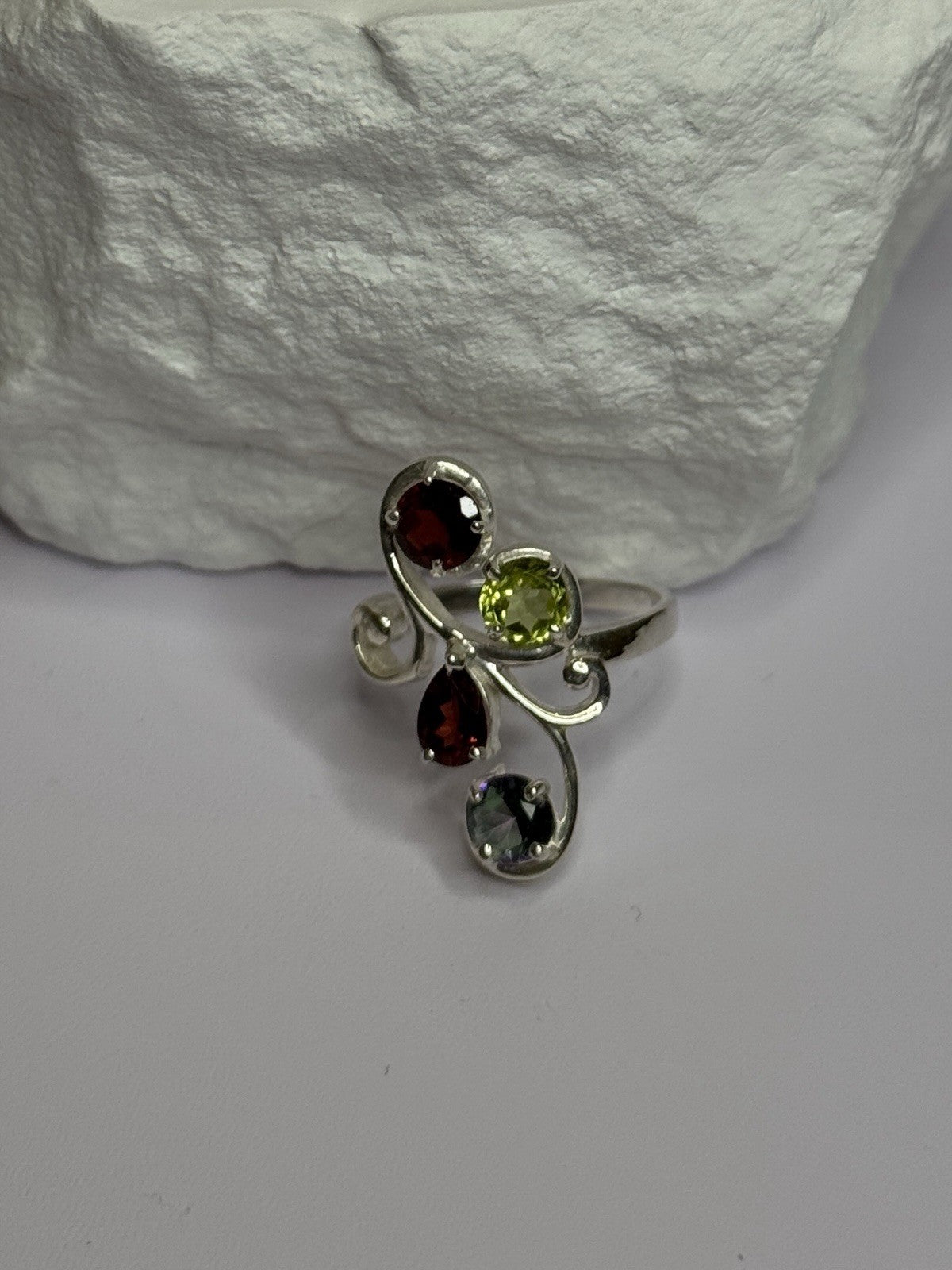 925 Sterling Silver Alexandrite, Garnet & Peridot Ring Size 6.5