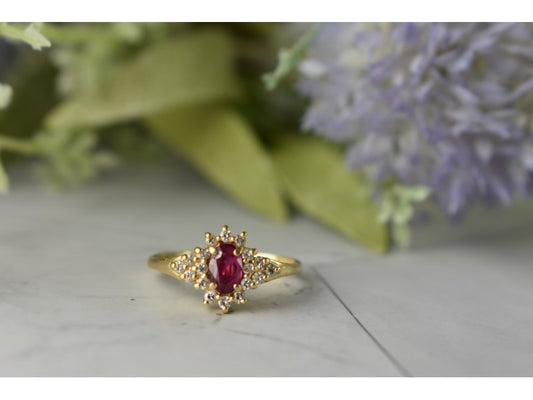 14K Yellow Gold Ruby & Diamonds Ring Size 8