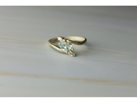 925 Sterling Silver Blue Spinel & CZ Ring Size 9