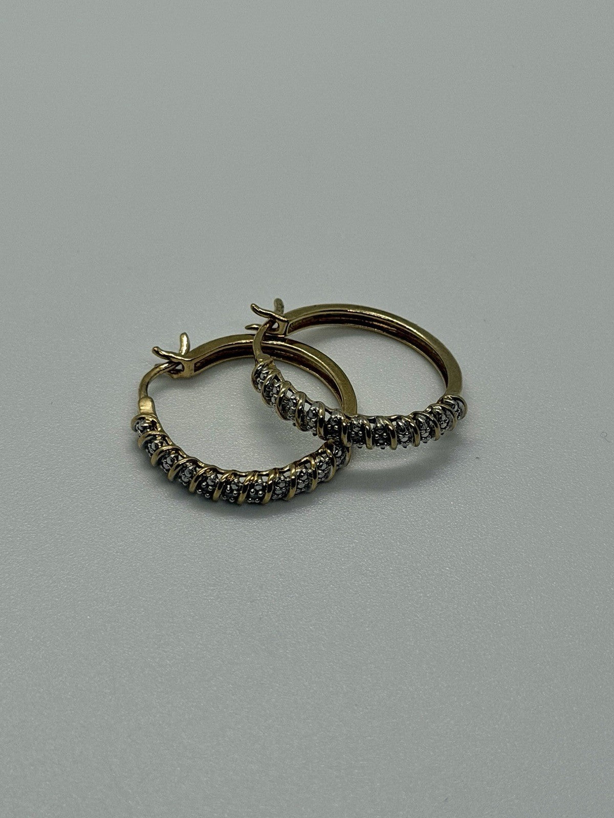 Elegant 925 Sterling Silver Gold Plated Diamond 0.11 CTW Earrings