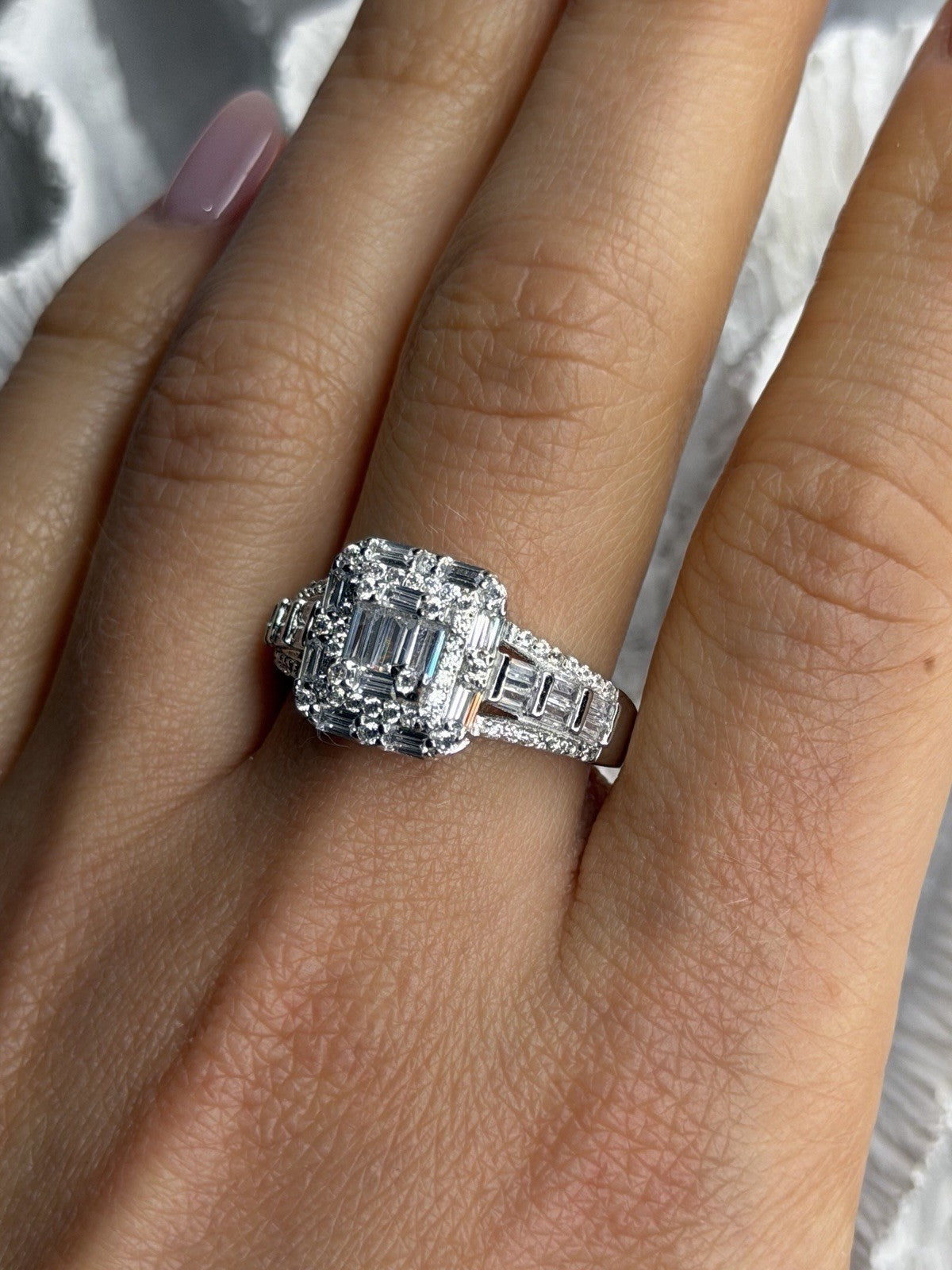 Beautiful Shiny 925 Sterling Silver Cz Ring Size 10