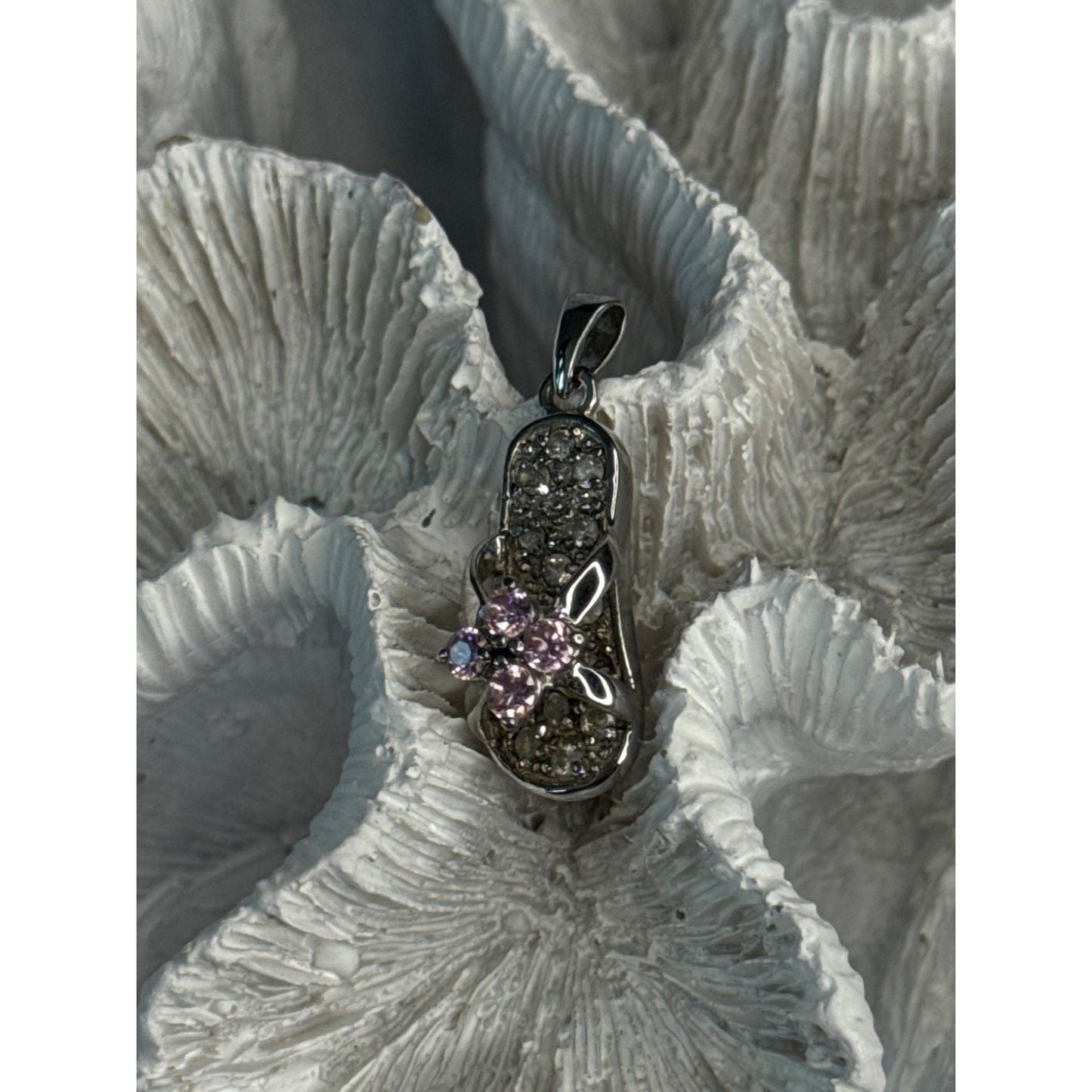 WS 925 STERLING SILVER FLIP FLOP SANDAL PINK & WHITE CZ PENDANT LENGTH 1.30 INCH