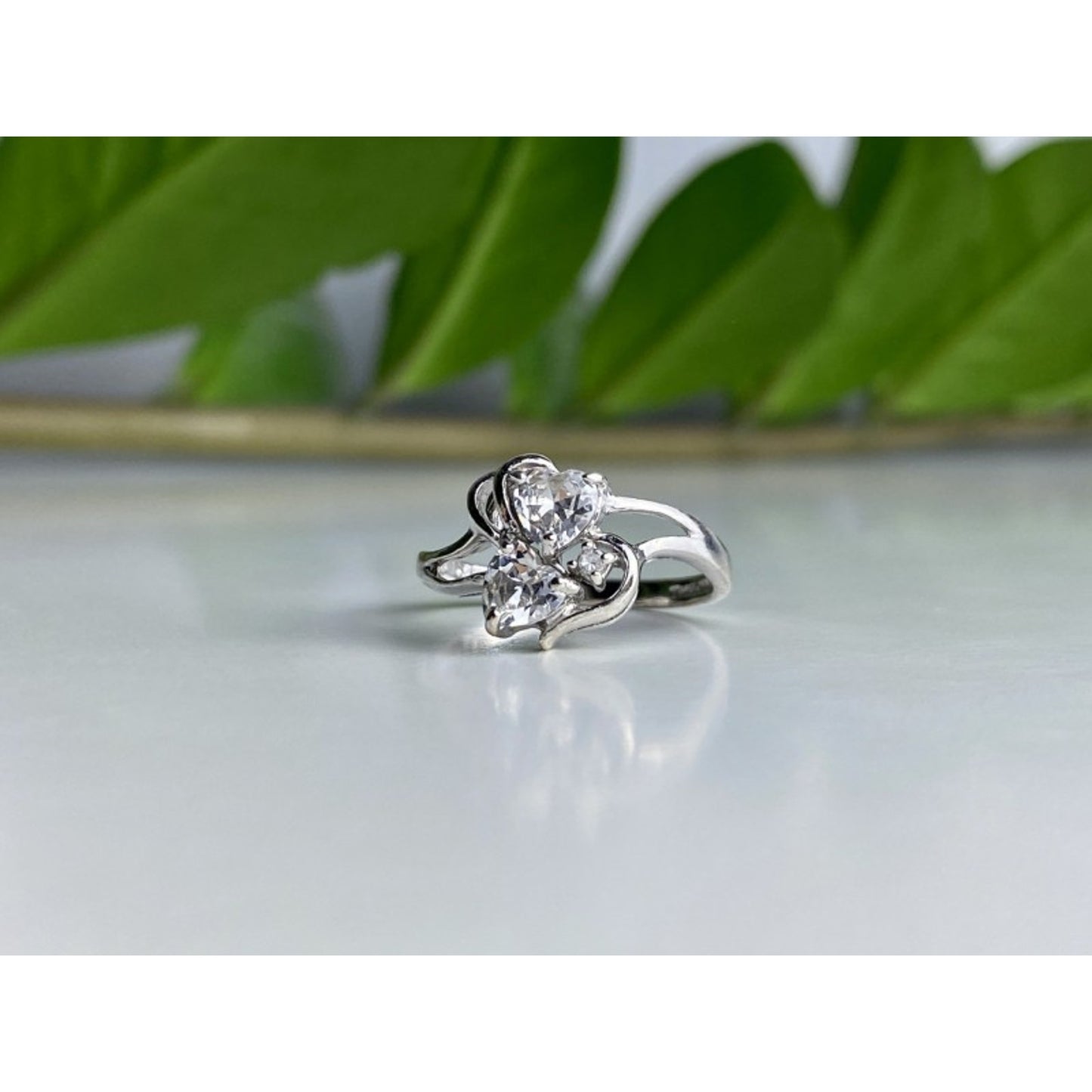 925 STERLING SILVER WHITE CZ "HEARTS" RING SIZE 9
