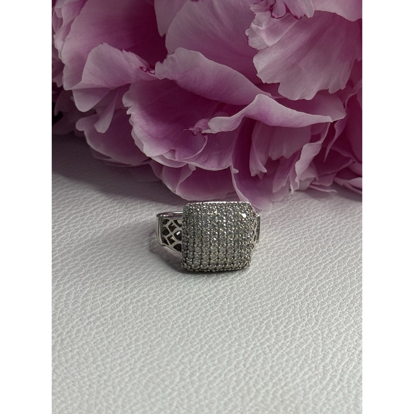 925 STERLING SILVER WHITE SAPPHIRE RING SIZE 7