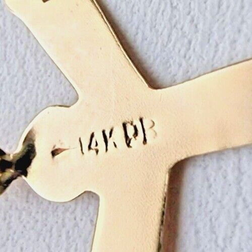 14K YELLOW GOLD OPEN ARMS EMBRACING JESUS CHARM PENDANT AT