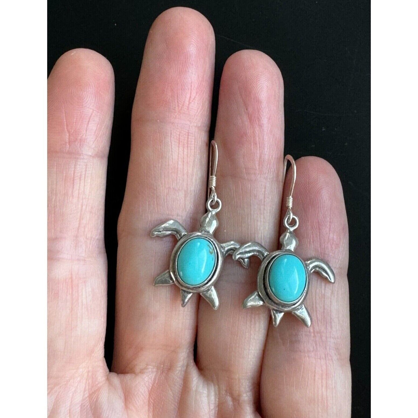 CUTE 925 STERLING SILVER AND TURQUOISE TURTLE EARRINGS SKY