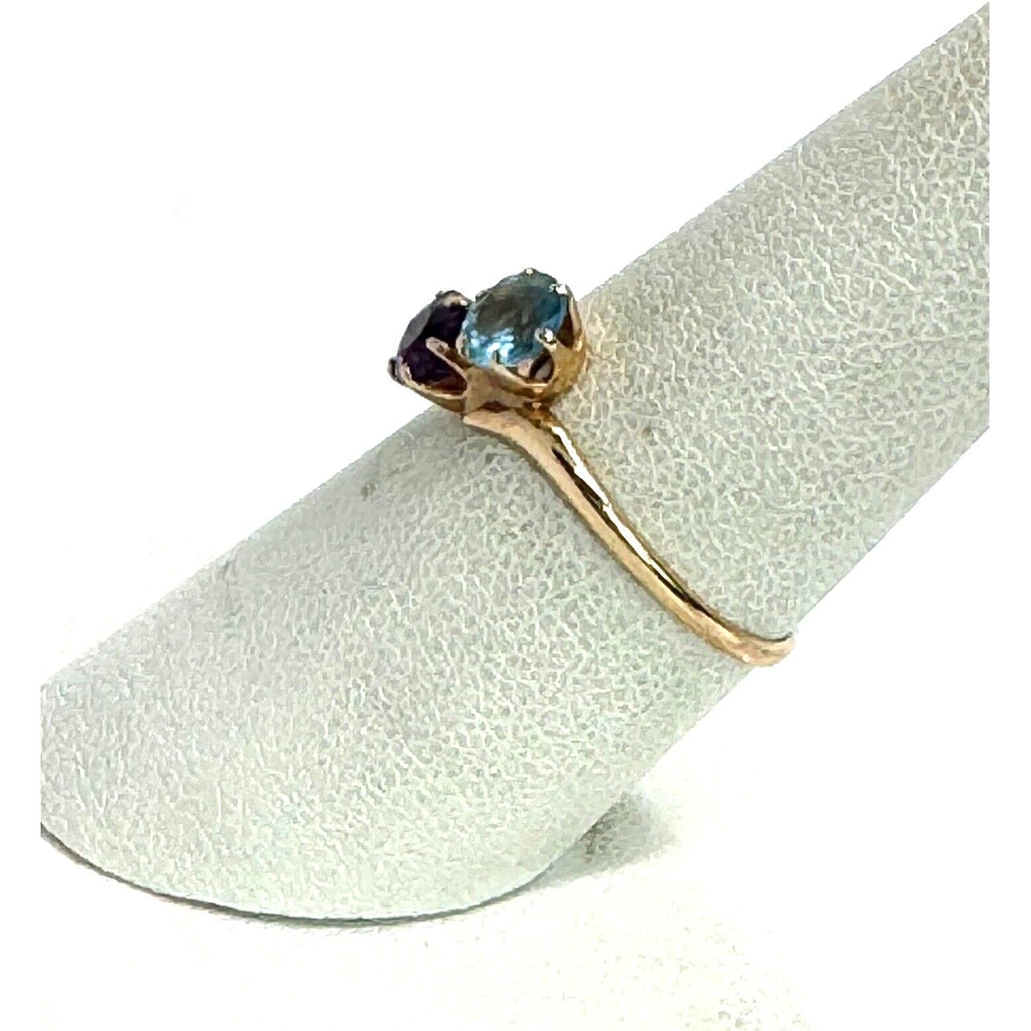 YELLOW GOLD TOPAZ AND AMETHYST RING SIZE 7.75 SKY