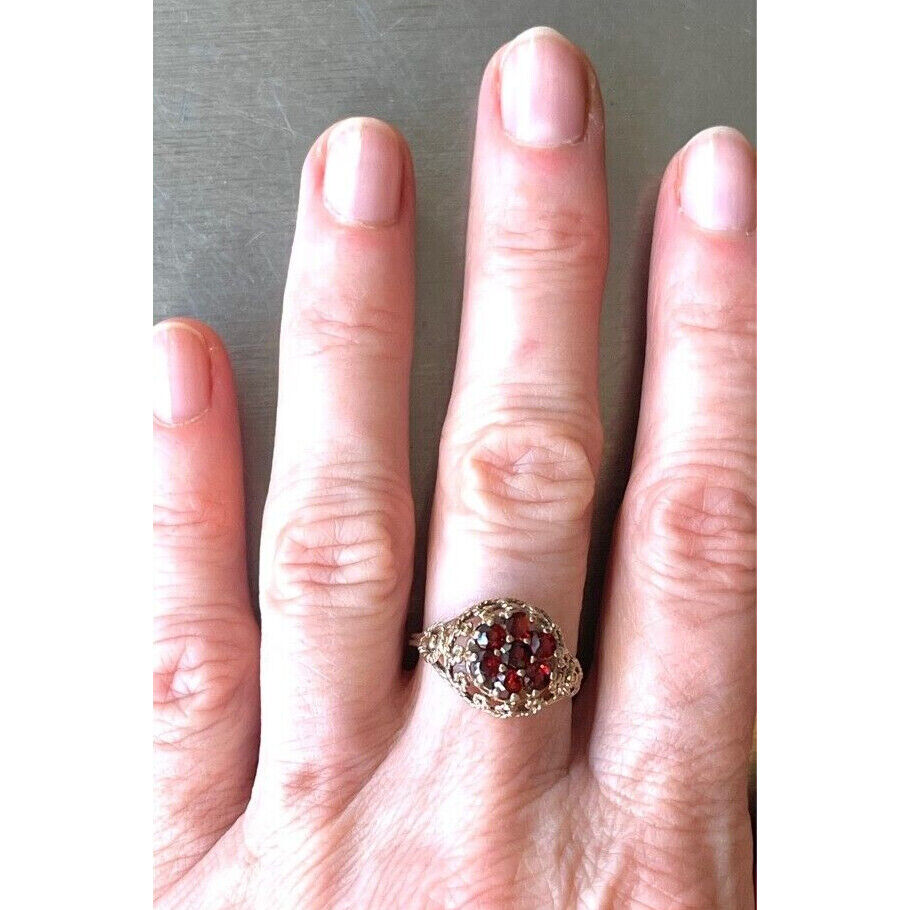 ''HARMONY'' YELLOW GOLD BOHEMIAN GARNET RING SIZE 6 SKY