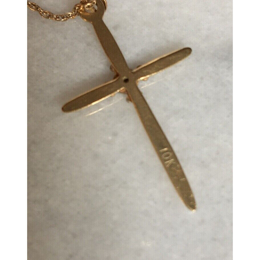 YELLOW GOLD & DIAMOND CROSS PENDANT ON CHAIN SKY