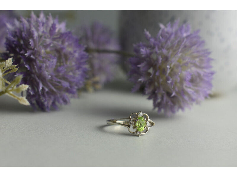 925 STERLING SILVER PERIDOT & CZ RING SIZE 7