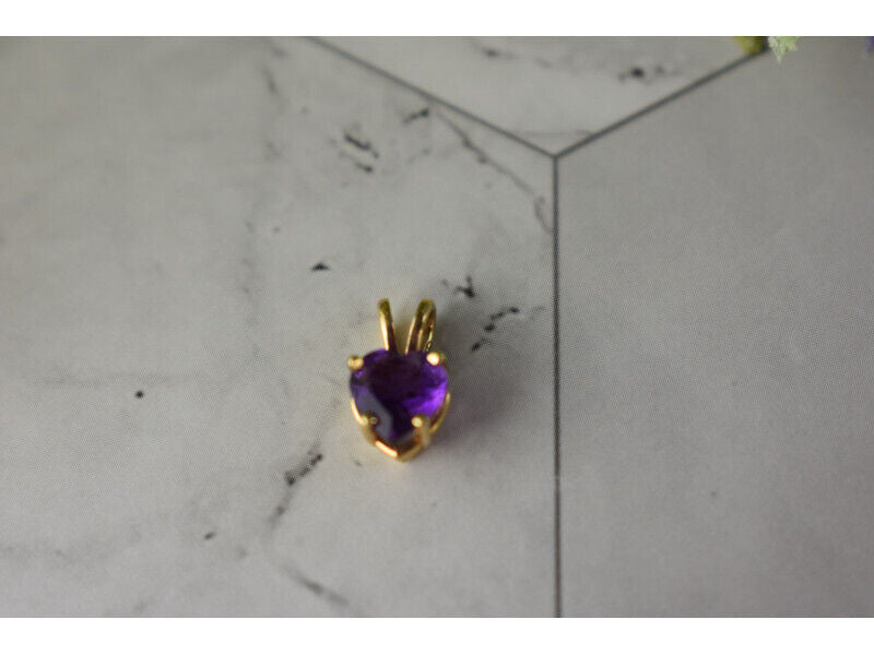 14K YELLOW GOLD AMETHYST HEART PENDANT