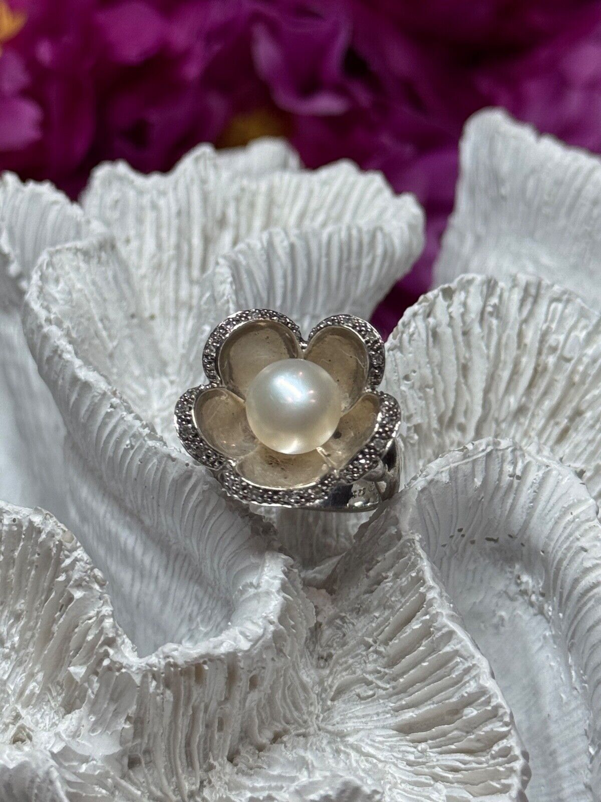 925 STERLING SILVER PEARL & WHITE SAPPHIRE FLOWER RING SIZE 5.5