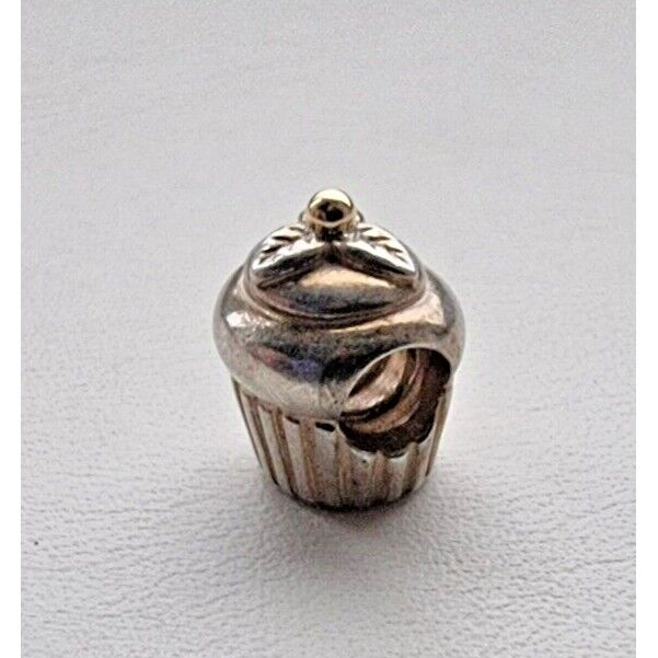 PANDORA AUTHENTIC RETIRED 925 STERLING SILVER CUPCAKE CHARM AT