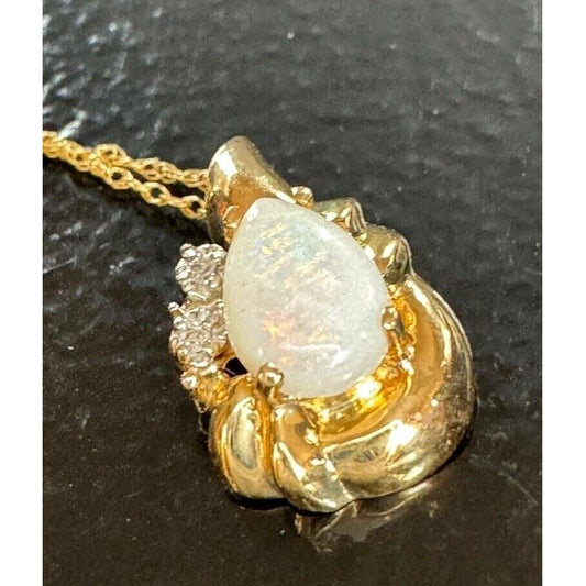 YELLOW GOLD OPAL AND DIAMOND PENDANT NECKLACE SKY