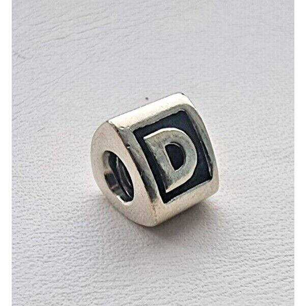 PANDORA AUTHENTIC LETTER D 925 STERLING SILVER RETIRED CHARM 790323D AT