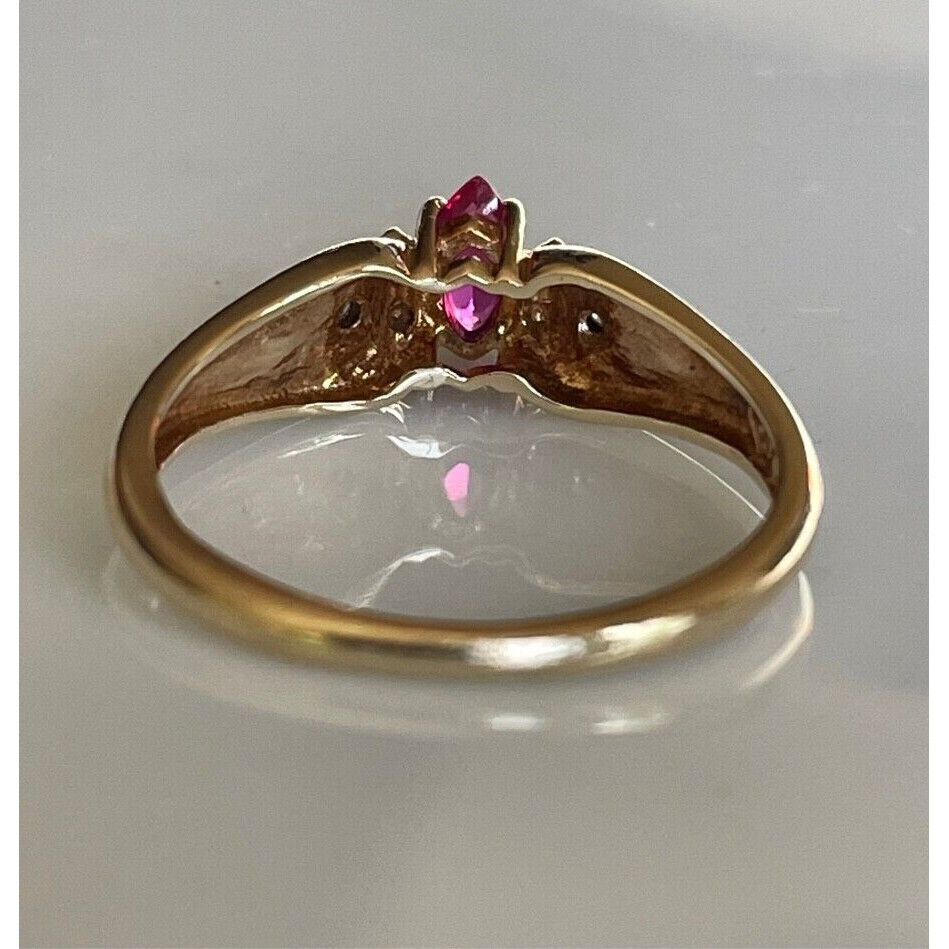 YELLOW GOLD  RUBY & DIAMOND RING SIZE 7 SKY