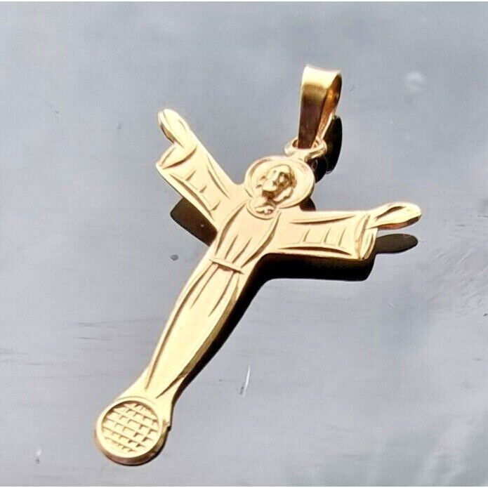 14K YELLOW GOLD OPEN ARMS EMBRACING JESUS CHARM PENDANT AT