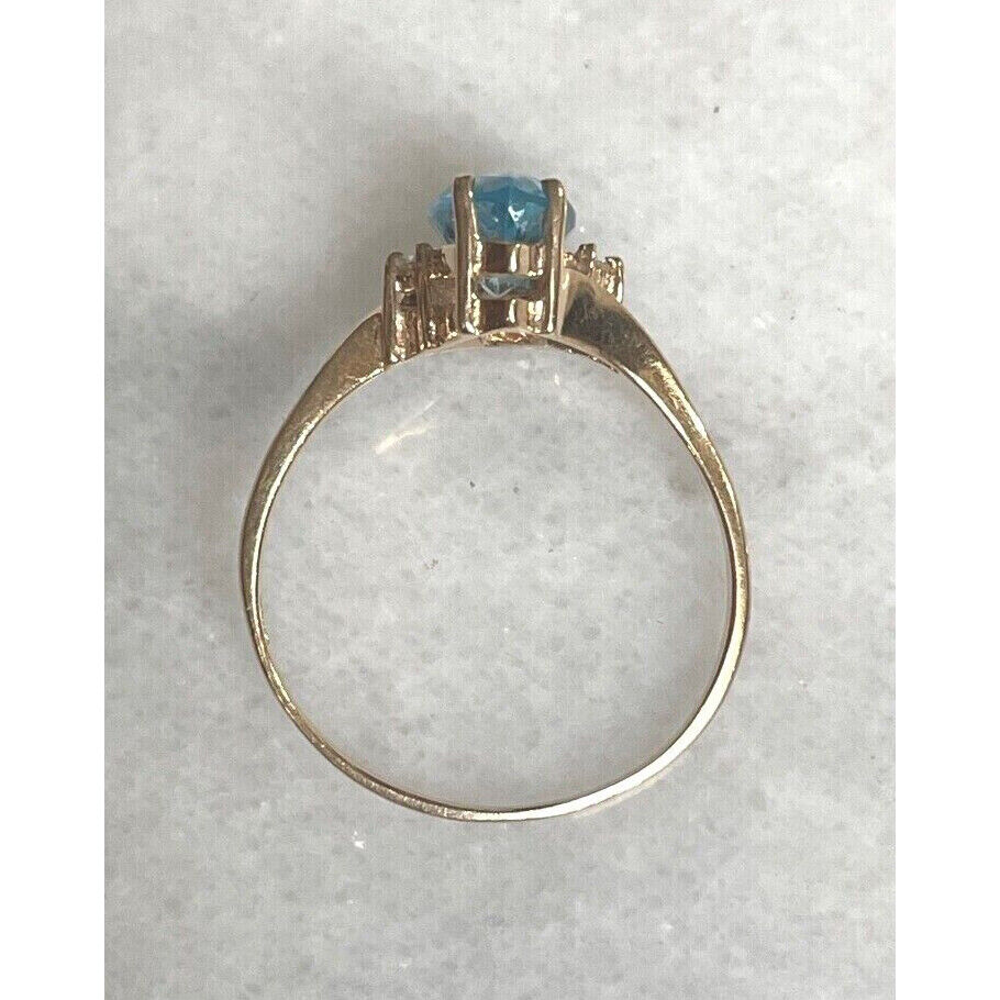 YELLOW GOLD BLUE TOPAZ & DIAMOND RING SIZE 9 SKY