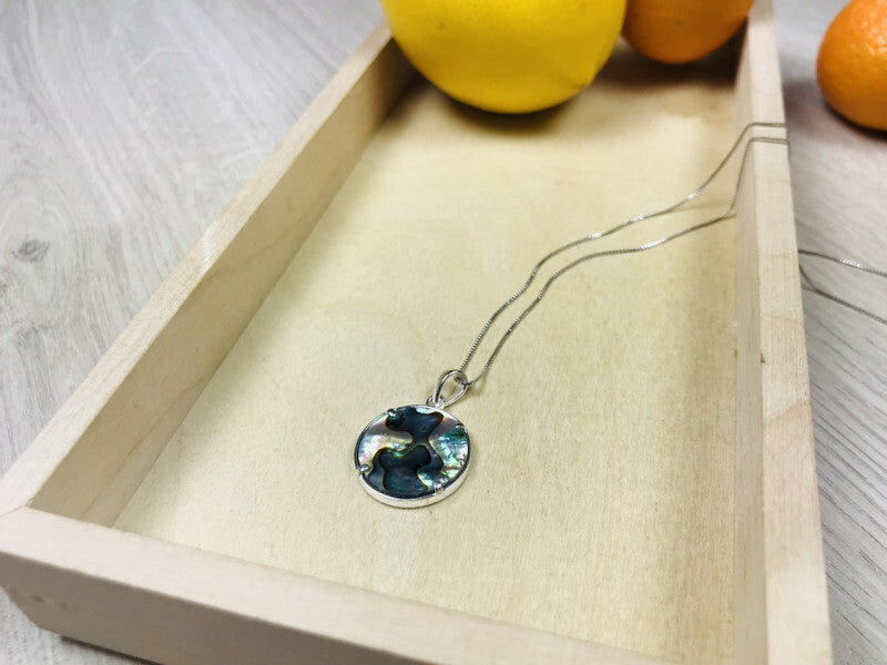 925 Sterling Silver Haliotis Chain With Pendant