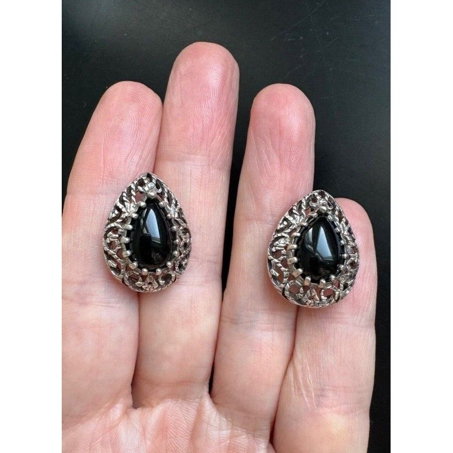 ORNATE 925 STERLING SILVER AND ONYX EARRINGS SKY