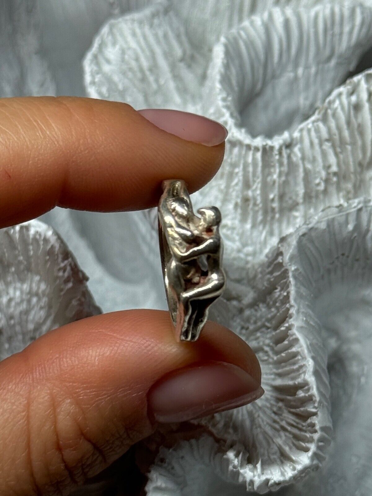 925 STERLING SILVER KAMASUTRA RING SIZE 6