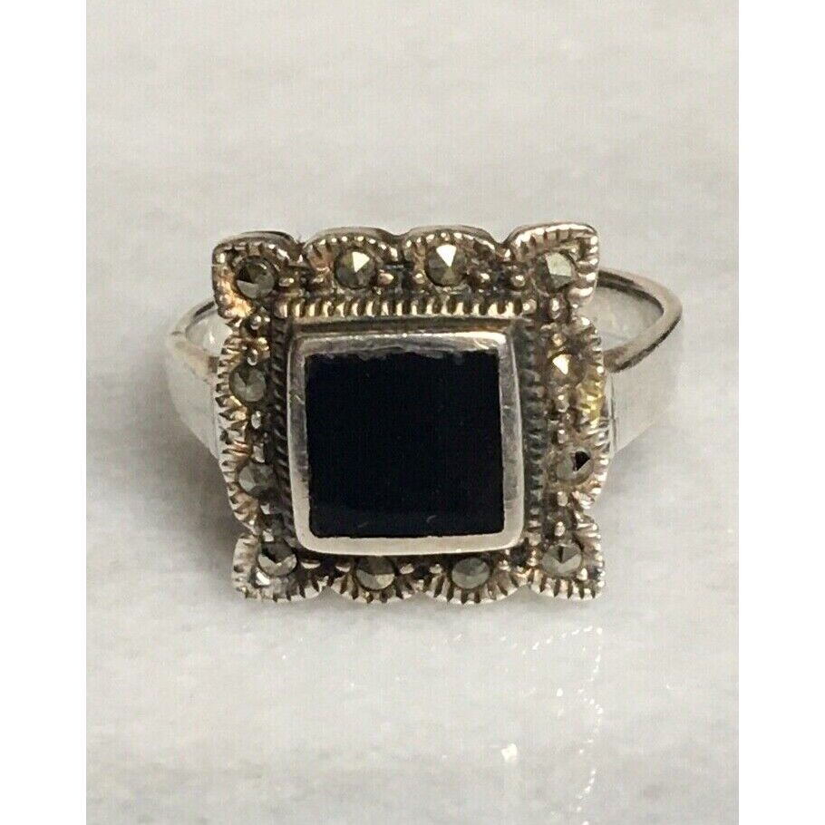 925 STERLING SILVER ONYX & MARCASITES RING SIZE 9.25 SKY