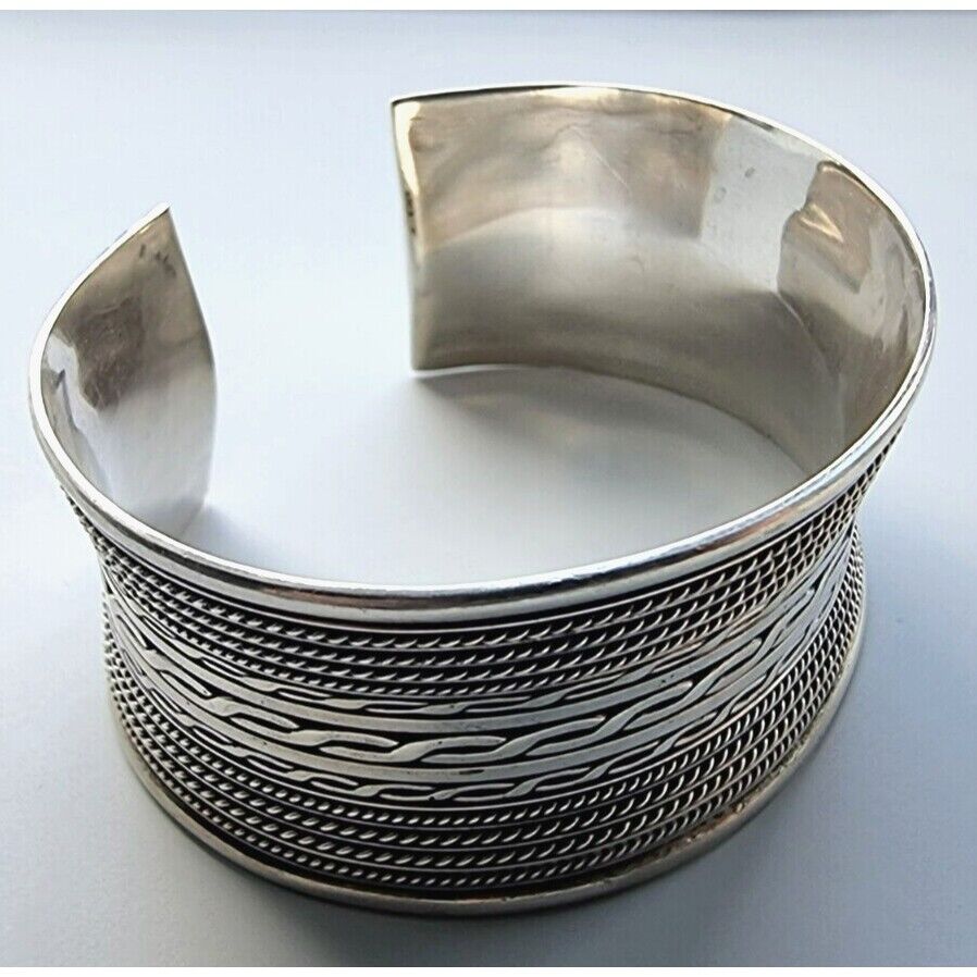 925 STERLING SILVER BEAUTIFUL  1.25 INCH WIDE CUFF BRACELET AT