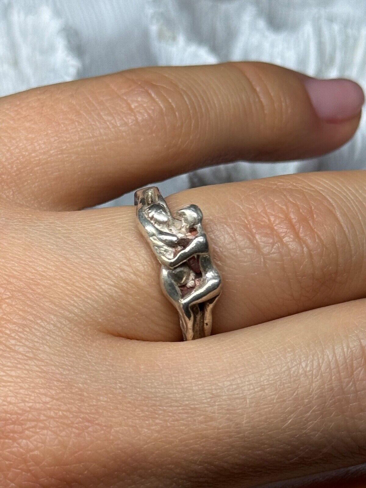 925 STERLING SILVER KAMASUTRA RING SIZE 6