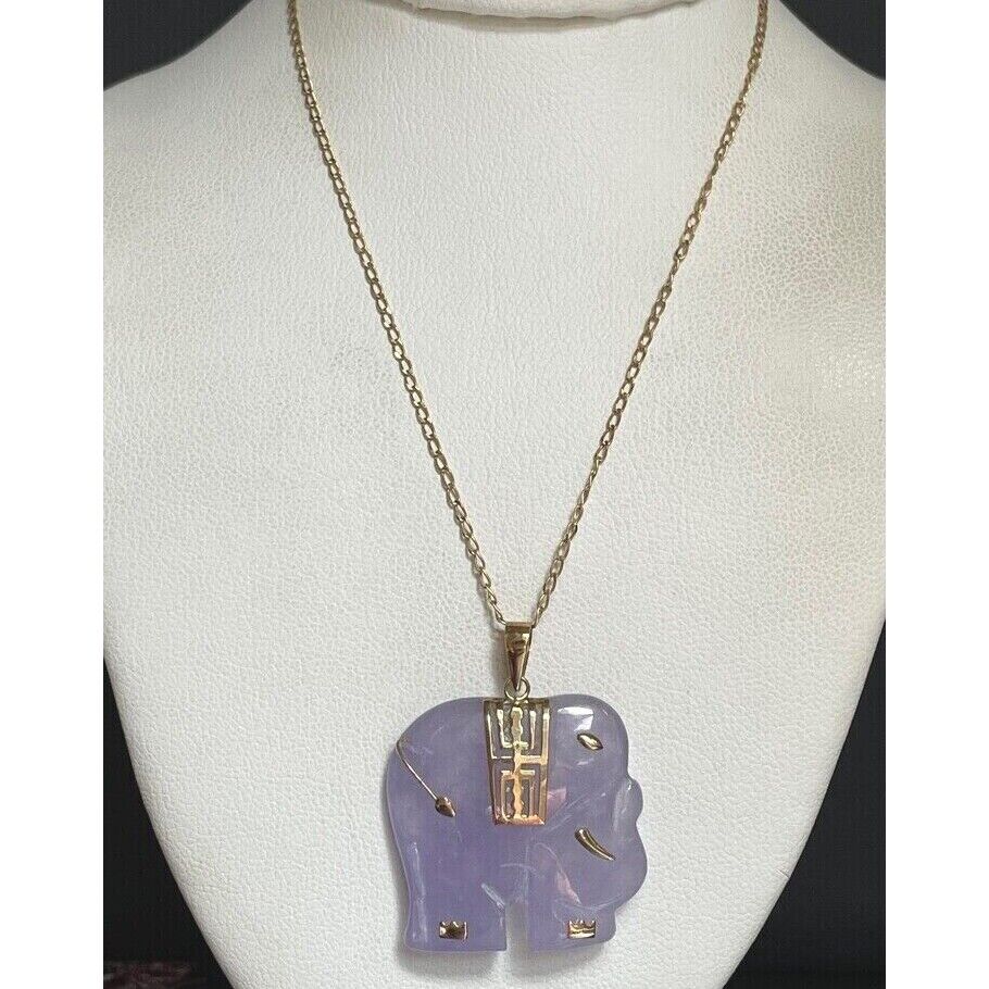 YELLOW GOLD LAVENDER CHALCEDONY ELEPHANT PENDANT  NECKLACE SKY