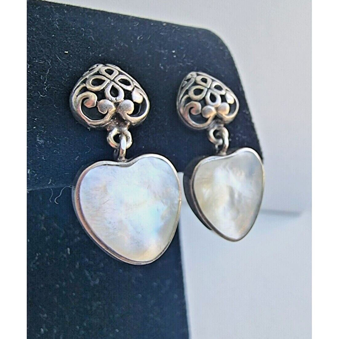 VINTAGE 925 STERLING SILVER MOTHER OF PEARL HEARTS EARRINGS AT