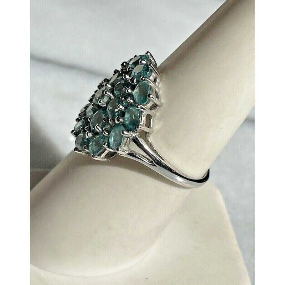 ''DYACH'' INDIA WHITE GOLD & BLUE TOPAZ CLUSTER RING SIZE 7.25 SKY