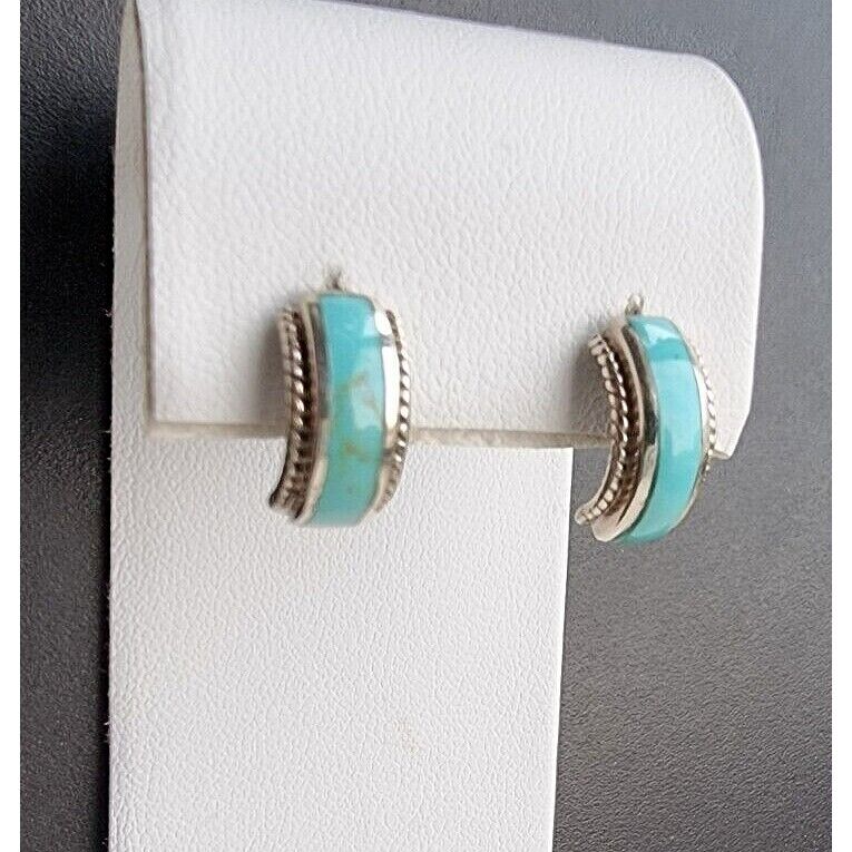 VINTAGE 925 STERLING SILVER NATURAL TURQUOISE STUD EARRINGS AT