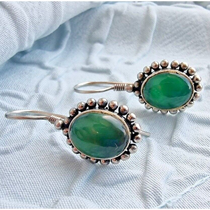 SOUTHWEST STYLE 925 STERLING SILVER  OVAL 11x8 mm. GREEN JADE EARRINGS AT