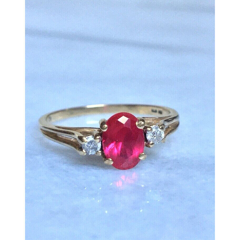 YELLOW GOLD PINK SAPPHIRE & DIAMOND RING SIZE 7 SKY