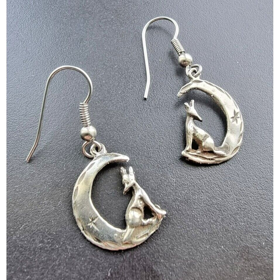 925 STERLING SILVER VINTAGE HOWLING WOLF HALF CRESCENT MOON EARRINGS AT