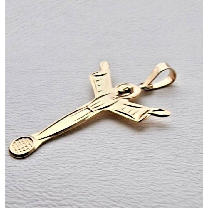 14K YELLOW GOLD OPEN ARMS EMBRACING JESUS CHARM PENDANT AT