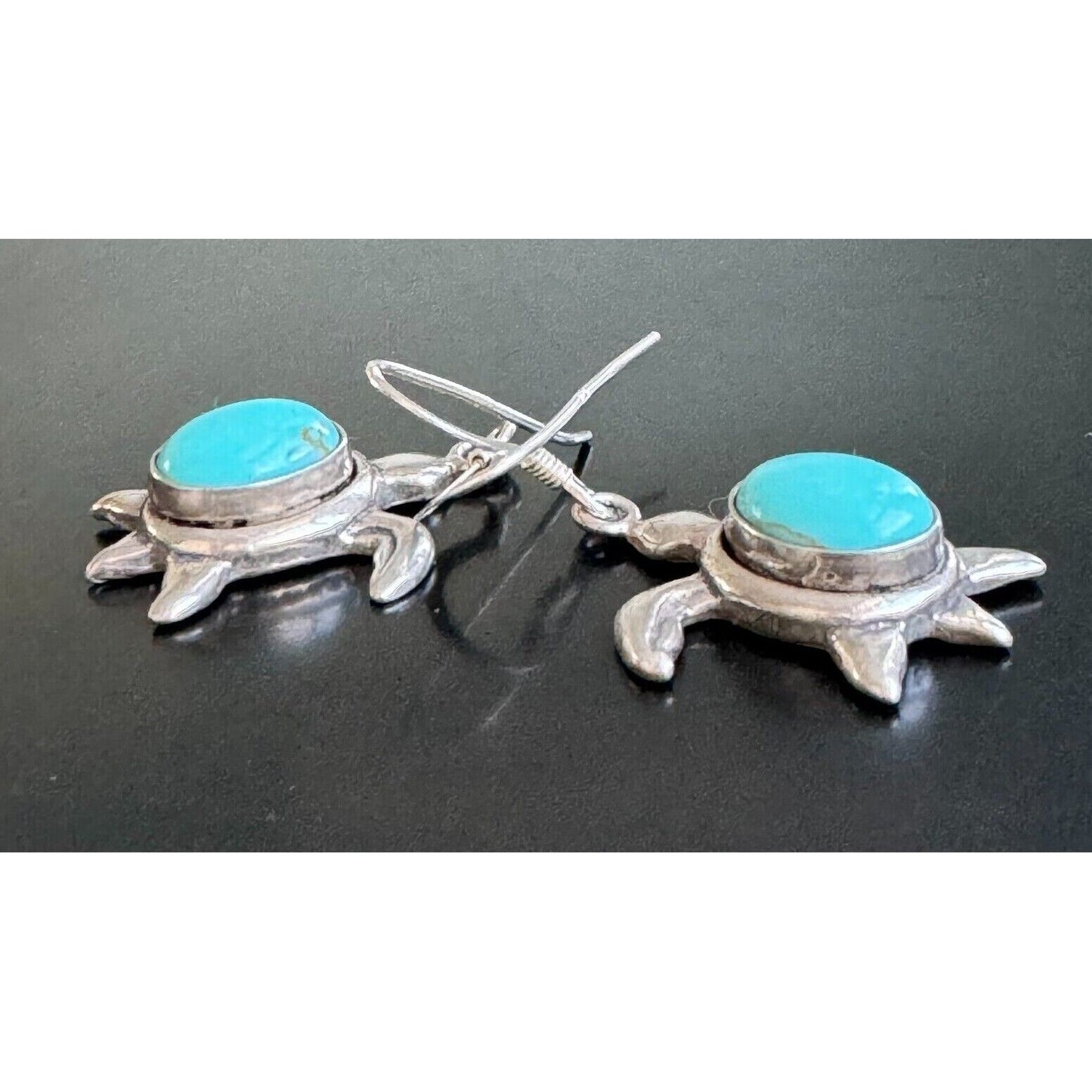 CUTE 925 STERLING SILVER AND TURQUOISE TURTLE EARRINGS SKY