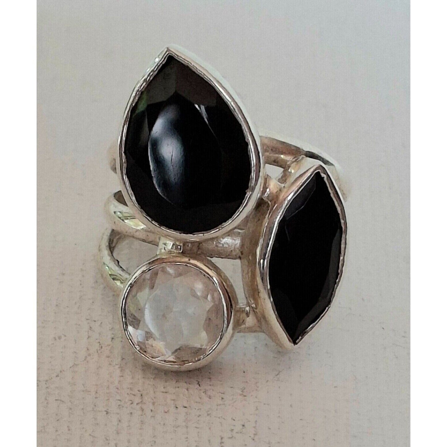 925 STERLING SILVER NEAR COLORLESS AQUAMARINE AND BLACK TOURMALINE RING SIZE SKY