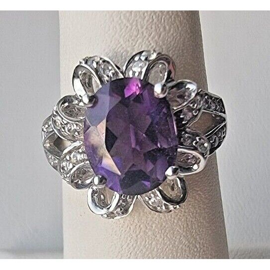 925 STERLING SILVER OVAL  10x 7.6 mm. AMETHYST AND CZ RING SIZE 6.25 AT